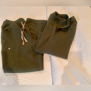 Complete FIGS Green Scrub Set
